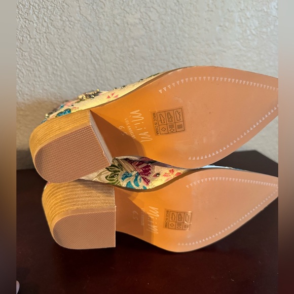 Brand New Mi.iM Floral Embellished Boots - Multicolor - Picture 5 of 5